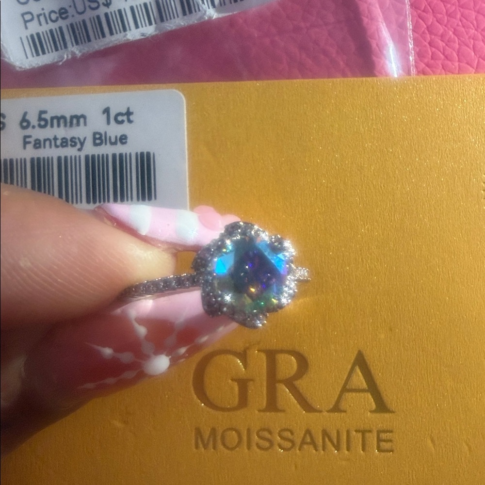 Moissanite Fantasy Blue Ring - Picture 4 of 6